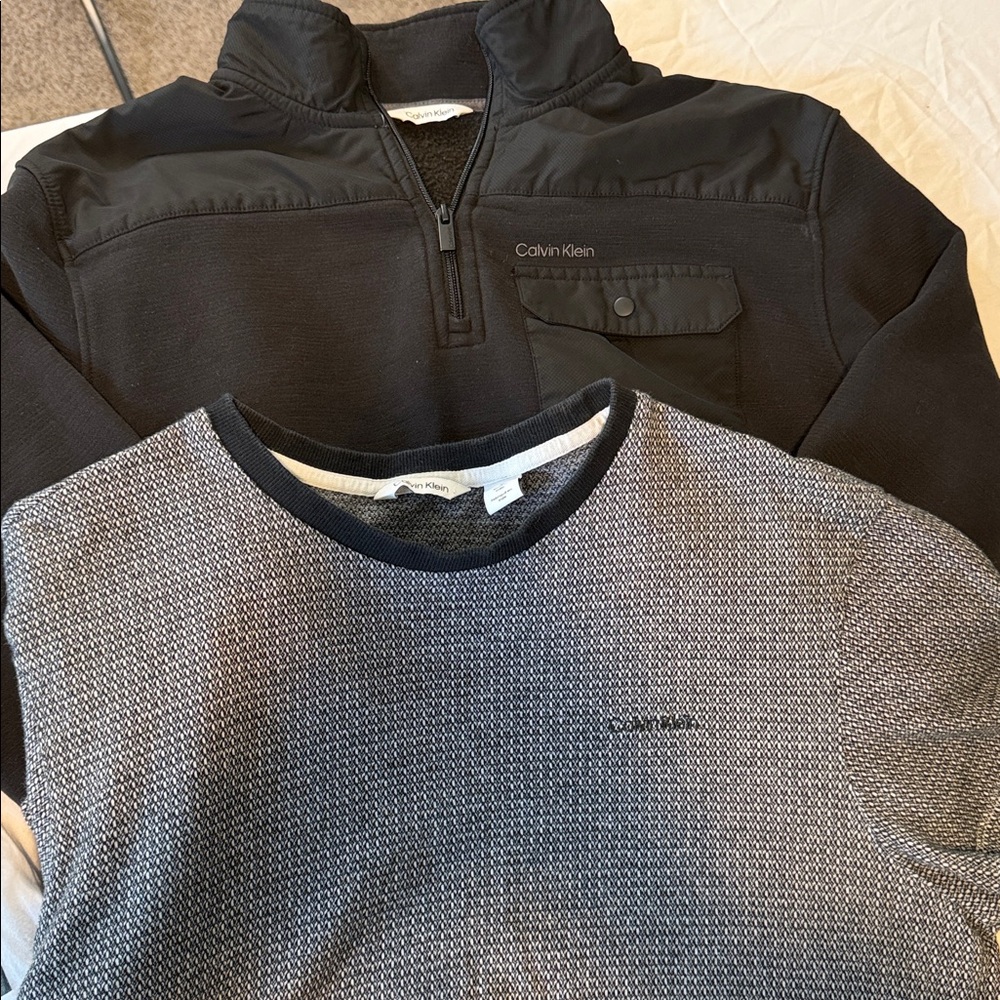Calvin Klein 3 T-Shirts and one black quarter zip. 4 shirts total. mens medium - Picture 8 of 8